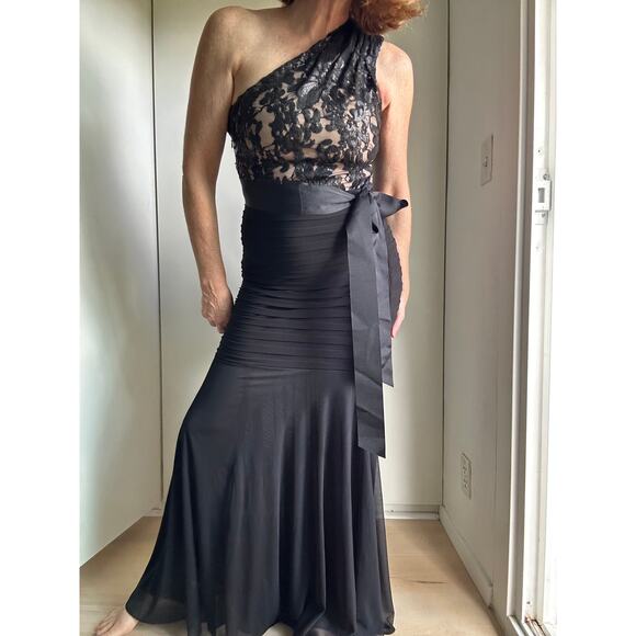 Vintage 90s Caché One-Shoulder Black Formal Gown SZ 2 Elegant Evening Dress - Picture 7 of 14